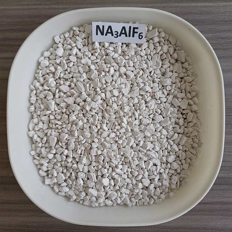 الكريوليت الاصطناعي من الدرجة الأولى Na3alf6 ذوبان ممتاز لإنتاج المعادن المتقدمة