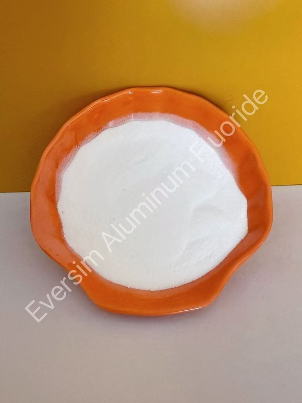 المنتجات الكيميائية 99% فلوريد الألومنيوم AlF3 للمنتج الكيميائي لتحليل الكهرباء للألومنيوم