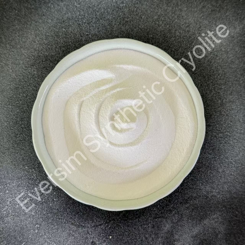 منتج كيميائي عالي النقاء CAS15096-52-3 200 شبكة Na3AlF6 الصوديوم الكريوليت 99.9% لصناعة المطحونات